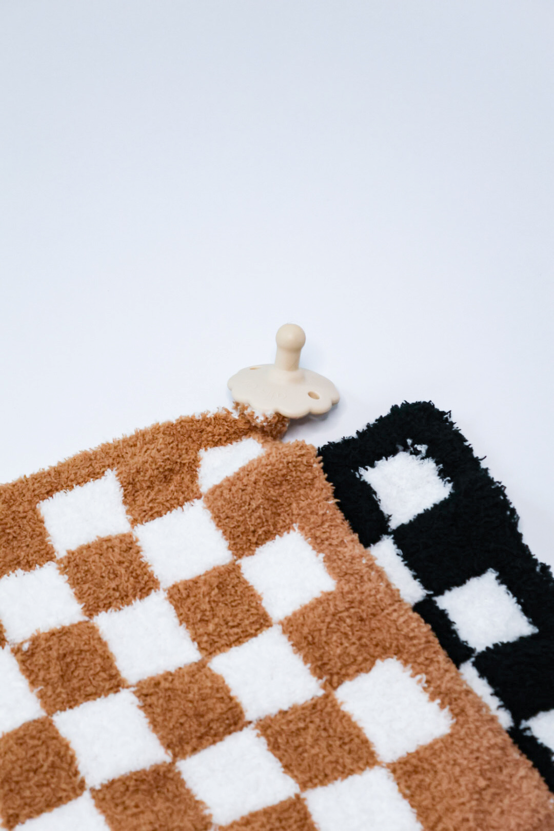 Checker Lovey | Almond