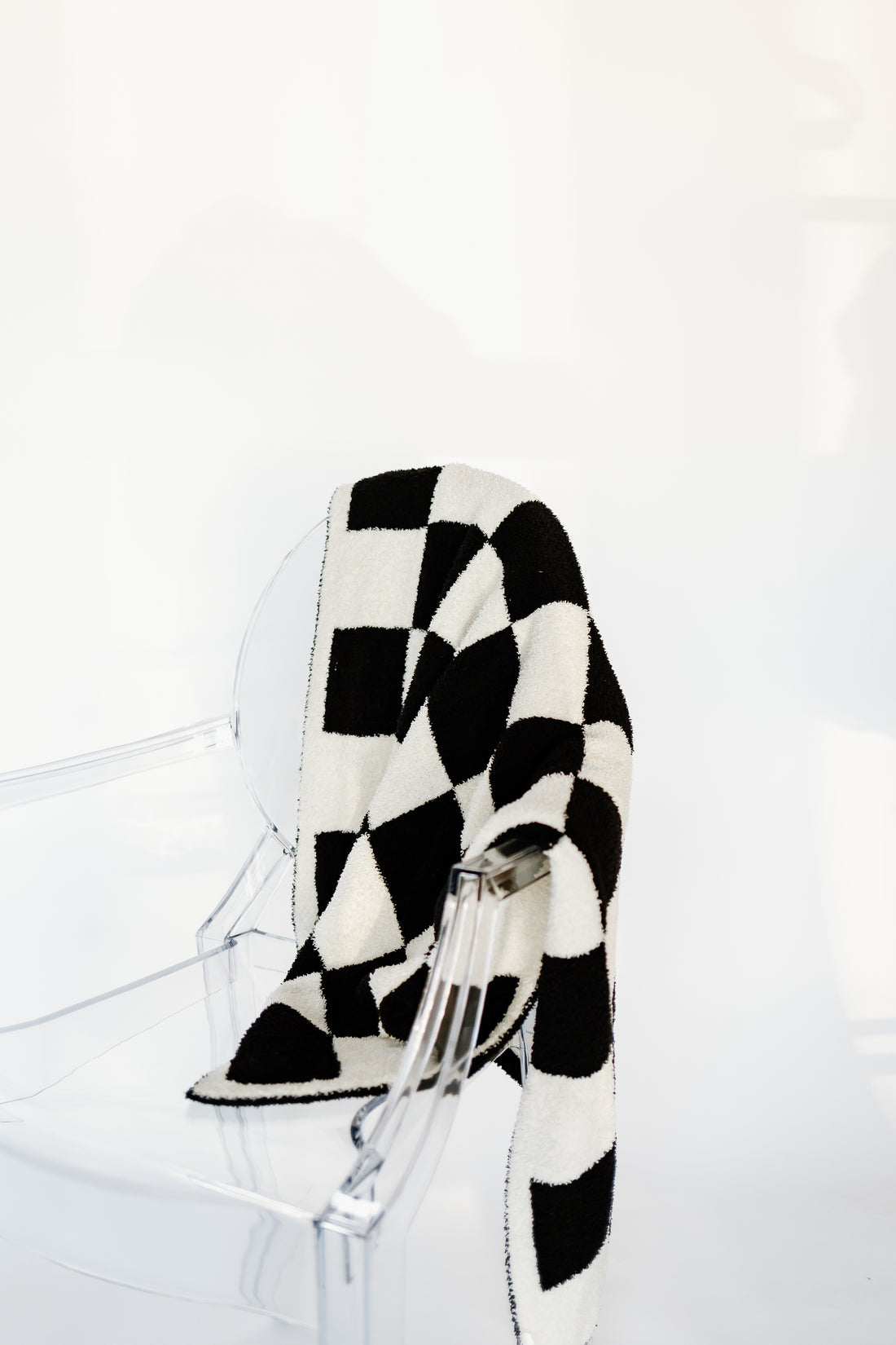 Checkered Plush Blanket | Black