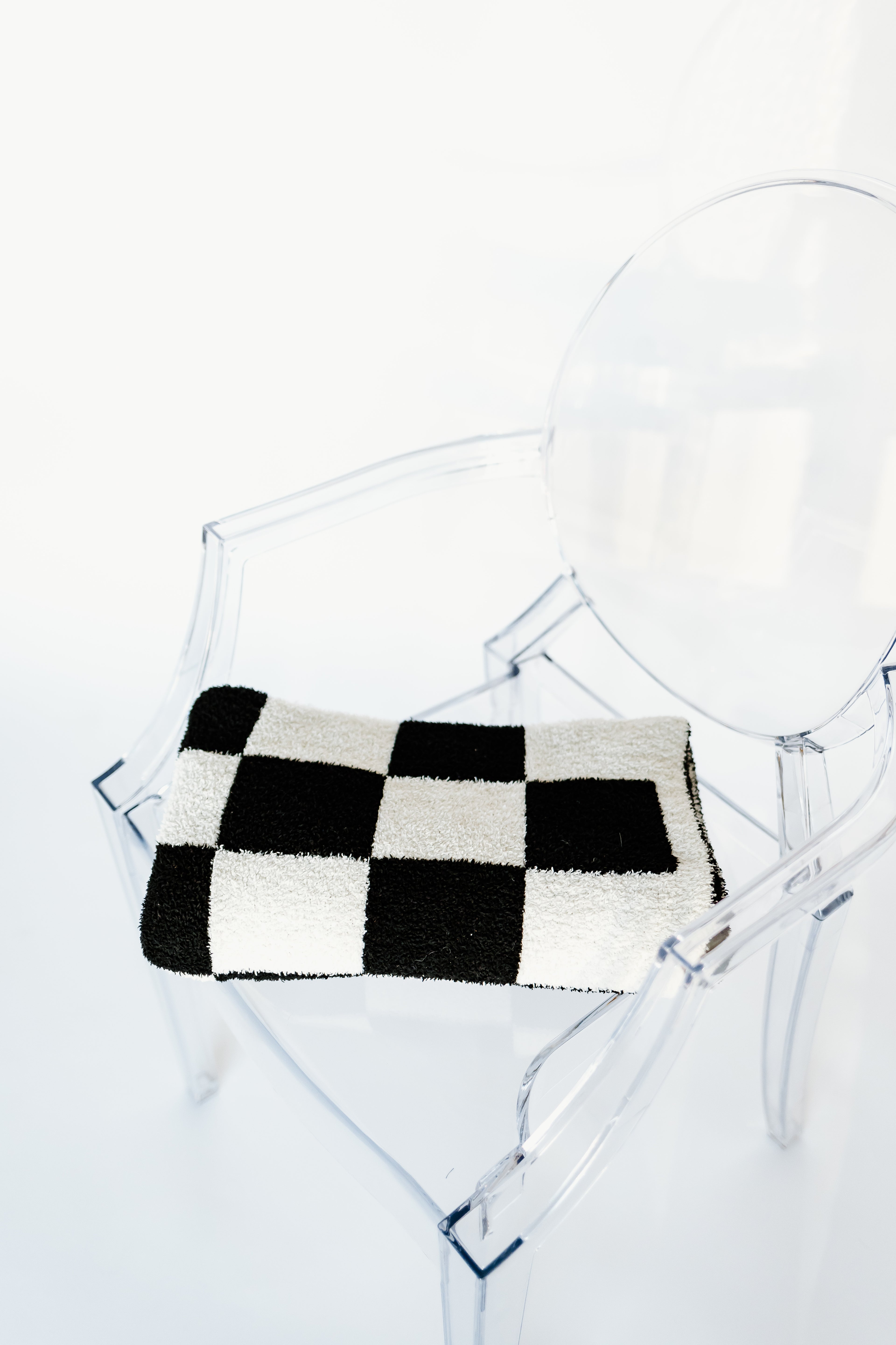 Checkered Plush Blanket | Black