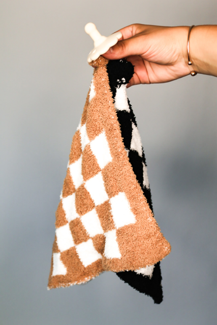 Checker Lovey | Almond