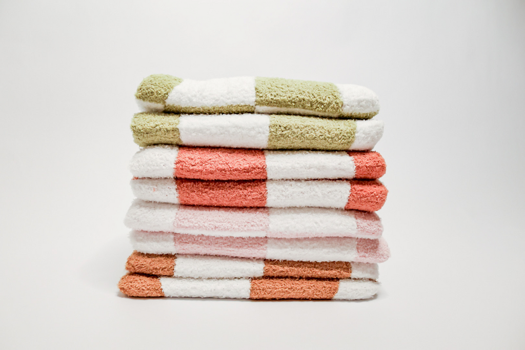 Checkered Plush Blanket | Blush